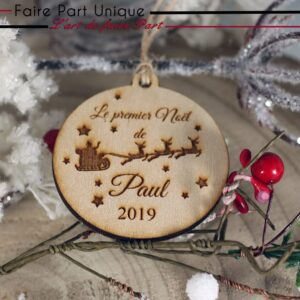 Boule de Noël en bois gravés au laser 03