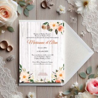 faire part de mariage floral champêtre avec fleurs pêche et plume, fond bois blanchi élégant