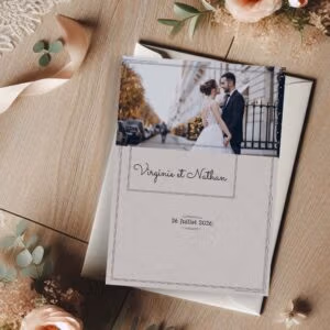 faire part de mariage moderne avec fond effet lin et photo, design élégant et naturel