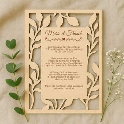 Faire-part en bois ajouré avec décor feuille